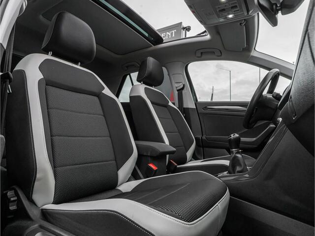 Volkswagen T-Roc 1.5 TSI Sport ORG NL PANO LED VIRTUAL DASH ADAP CRUISE
