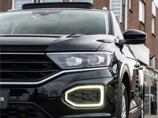 Volkswagen T-Roc 1.5 TSI Sport ORG NL PANO LED VIRTUAL DASH ADAP CRUISE