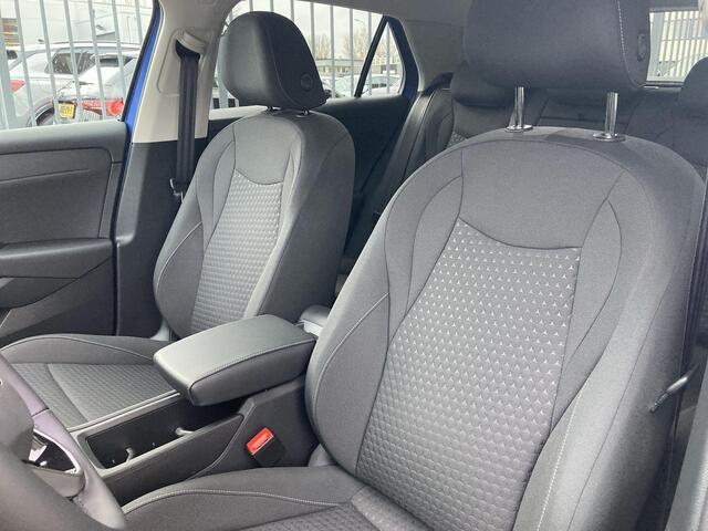 Volkswagen T-Roc 1.5 eTsi Life First Edition 7 versn. DSG · Comfort pakket · Achteruitrijcamera · Draadloze telefoonlader