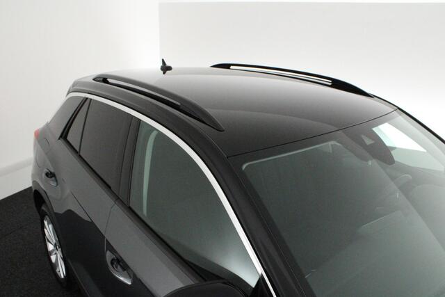 Volkswagen T-Roc 1.5 TSI 150pk DSG Life Edition Stoelverwarming Camera Keyless Led Navigatie