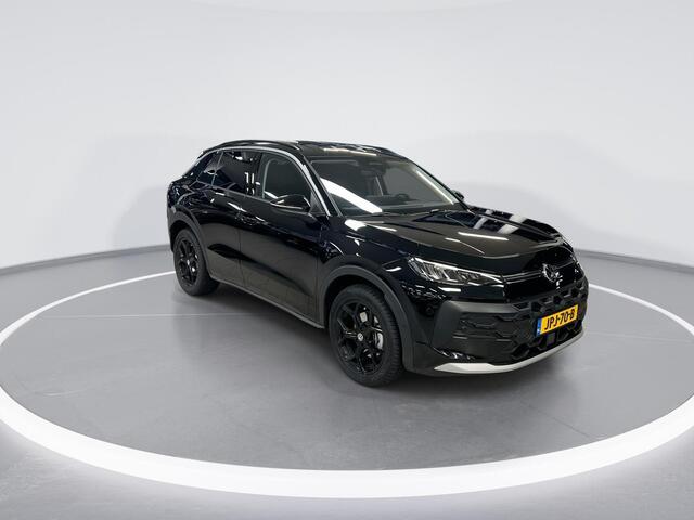 Volkswagen T-Roc Life First Edition 1.5 eTSI 116 PK 7 versn. DSG · Comfort pakket · Achteruitrijcamera · Draadloze telefoonlader · All season banden · 18" LM Velgen