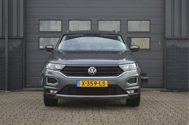 Volkswagen T-Roc 1.5 TSI | ACC | CAMERA | CARPLAY |