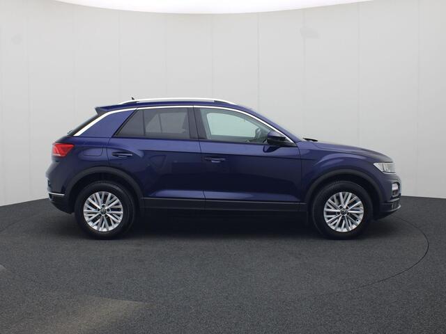 Volkswagen T-Roc 1.5TSI/150PK DSG Style Business · Navigatie · Stoelverwarming · Apple/Android