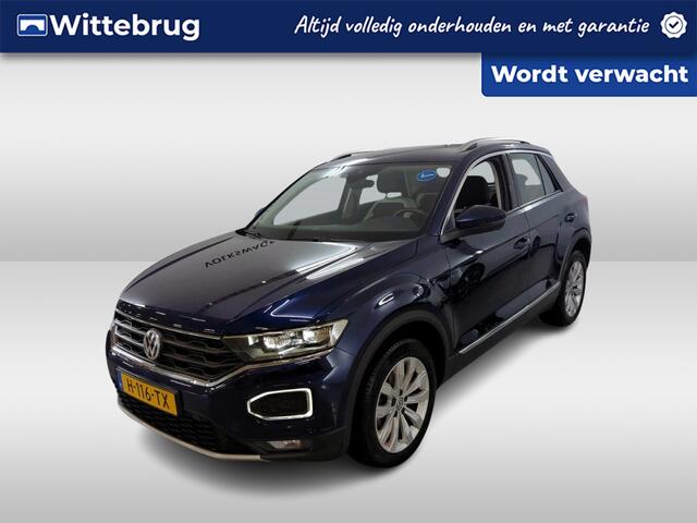 Volkswagen T-Roc 1.5 TSI Sport / AUTOMAAT/ TREKHAAK/ LED/ DIGITAL DASHBOARD/ ADAPT. CRUISE/ NAVI/ CLIMA