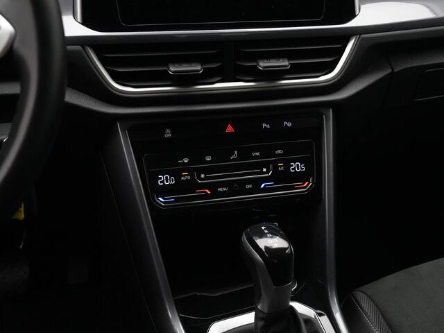 Volkswagen T-Roc 1.5 TSI 150 pk DSG Style | Achteruitrijcamera | Adaptive Cruise | Navigatie | Alcantara | Side Assist