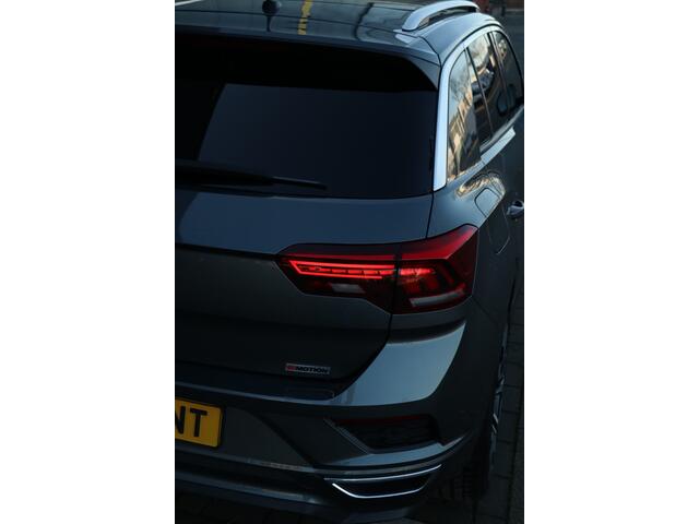 Volkswagen T-Roc 2.0 TSI 4Motion Sport panormadak | ACC |