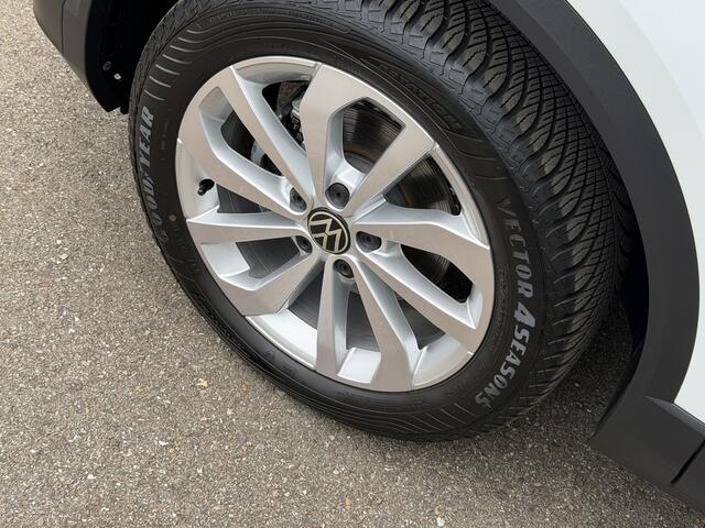 Volkswagen T-Roc 1.5 TSI 150pk DSG Style | Trekhaak | Navi | IQ light | Adapt. Cruise | Rijklaar incl. garantie