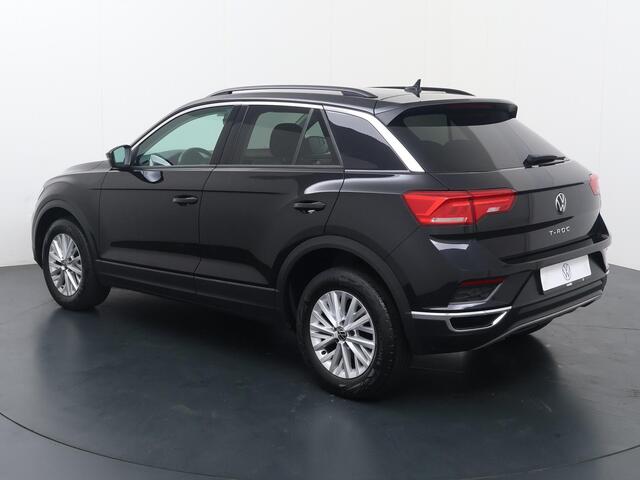 Volkswagen T-Roc 1.0 TSI Style | 110 PK | Climate control | Achteruitrijcamera | Apple Carplay/Android Auto |