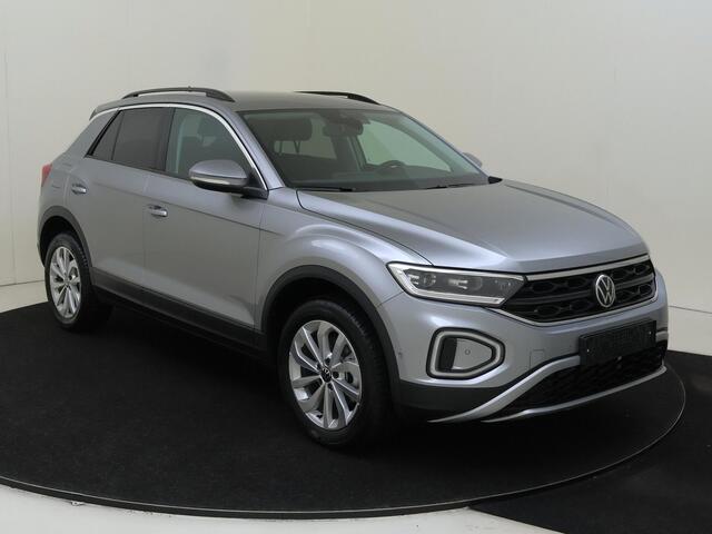 Volkswagen T-Roc Life Edition | 'App-Connect' draadloze smartphone integratie | 'App-Connect' draadloze smartphone integratie | Afstandscontrolesysteem (Front Assist)