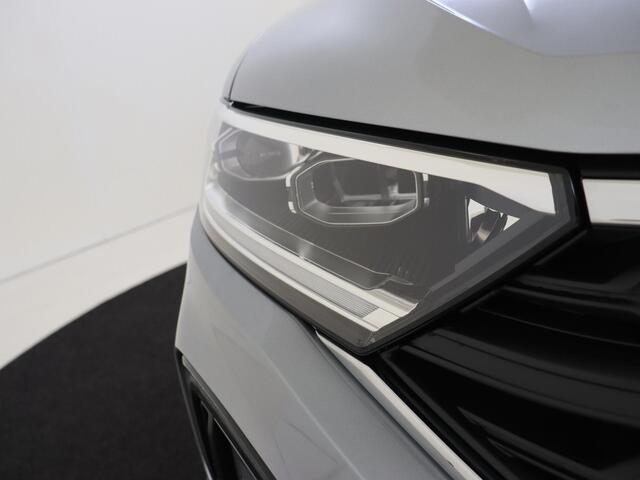 Volkswagen T-Roc Life Edition | 'App-Connect' draadloze smartphone integratie | 'App-Connect' draadloze smartphone integratie | Afstandscontrolesysteem (Front Assist)