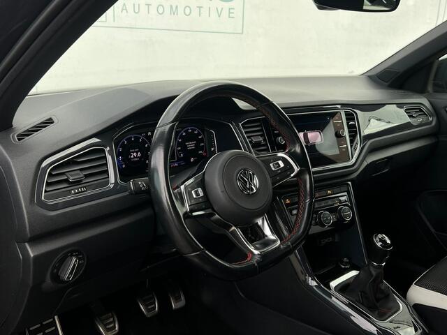 Volkswagen T-Roc 1.5 TSI Sport Business R CAMERA | TREKHAAK | NETTE AUTO | VIRTUAL COCKPIT |
