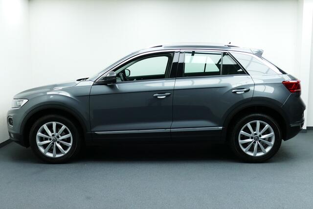 Volkswagen T-Roc 1.5 150Pk TSI Sport. Virt Cockpit, Camera, Elek Klep, Stoel&StuurVerw, Haak 1500kg