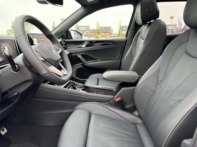 Volkswagen TIGUAN 1.5 TSI 150 pk R-Line | Pano Dak | ERGO | Trekhaak | HUD | Mild Hybrid | Vol! |