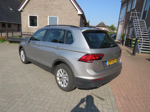 Volkswagen TIGUAN 1.5 TSI 150Pk DSG ACT Comfortline EXE * Rijklaarprijs incl. garantie * Automaat * Parkeersensoren V+A * Navigatie * Adapt. Cruise