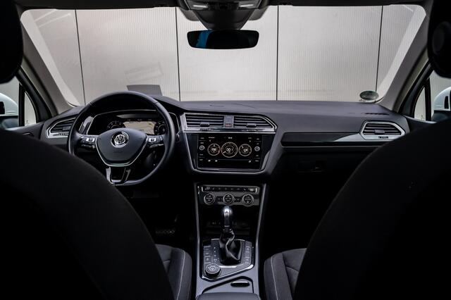 Volkswagen TIGUAN 2.0 4M (180PK) R, PANO, VIRTUAL, ACC, LANE