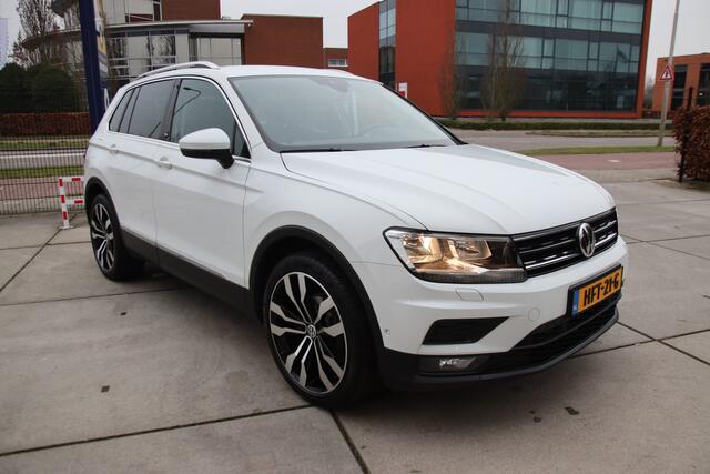 Volkswagen TIGUAN 1.4 TSI 150pk Comf. Business DSG, Carplay/Camera, winter pakket, trekhaak Aanbieding!
