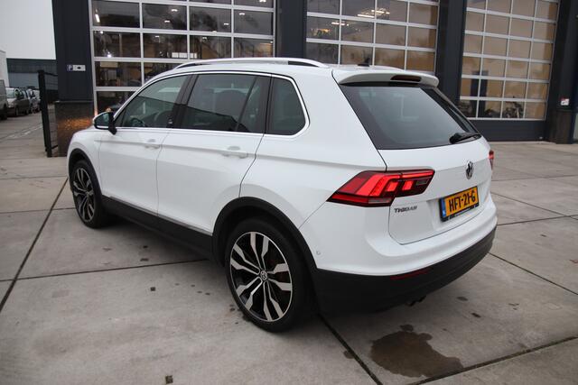 Volkswagen TIGUAN 1.4 TSI 150pk Comf. Business DSG, Carplay/Camera, winter pakket, trekhaak Aanbieding!
