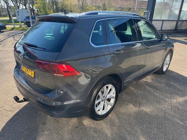 Volkswagen TIGUAN 1.4 TSI CL Bns * trekhaak * apple carplay * All In prijs