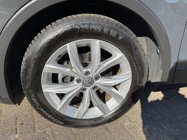 Volkswagen TIGUAN 1.4 TSI CL Bns * trekhaak * apple carplay * All In prijs