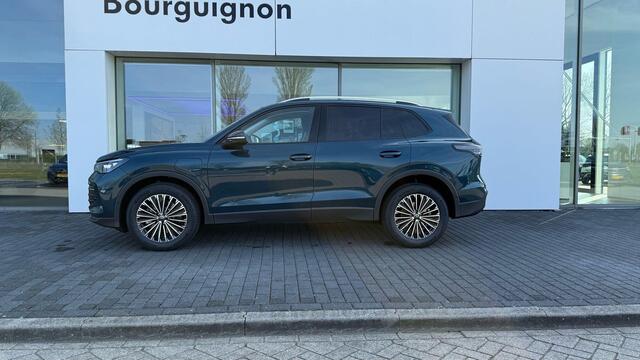 Volkswagen TIGUAN Life Edition 1.5 eHybrid 204 pk | Camera | Keyless | Carplay | Elektrische Achterklep | Adaptive Cruise |