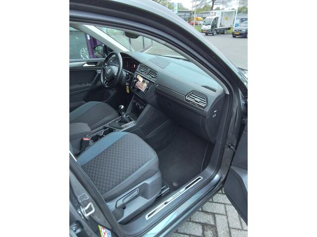 Volkswagen TIGUAN 1.5 TSI ACT Comfortline Business