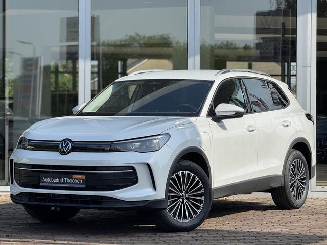 Volkswagen TIGUAN 1.5 eHybrid Life Edition Trekhaak | keyless | 18" | stoel en stuurverwarming