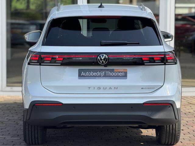 Volkswagen TIGUAN 1.5 eHybrid Life Edition Trekhaak | keyless | 18" | stoel en stuurverwarming
