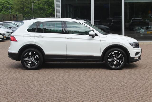 Volkswagen TIGUAN 2.0 TSI 4Motion Highline / Vol opties! / Panoramadak / Camera / Head-up / Leder / 18'' / Keyless / Dynaudio / Apple CarPlay / Standverwarming / Naavigatie / DAB / Dodehoek / Stoelverwarming / ACC