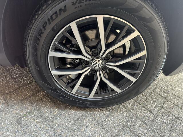 Volkswagen TIGUAN 1.5 TSI ACT Highline Business Leer