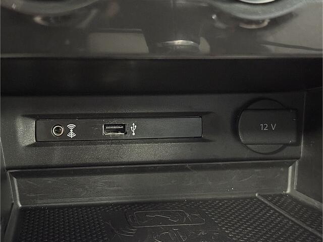 Volkswagen TIGUAN 1.4 TSI ACT Comfortline Business | Adaptive Cruise Control | Parkeersensoren | Elektrische Achterklep | Lane Assist | DAB | Bluetooth | Stop&Go |