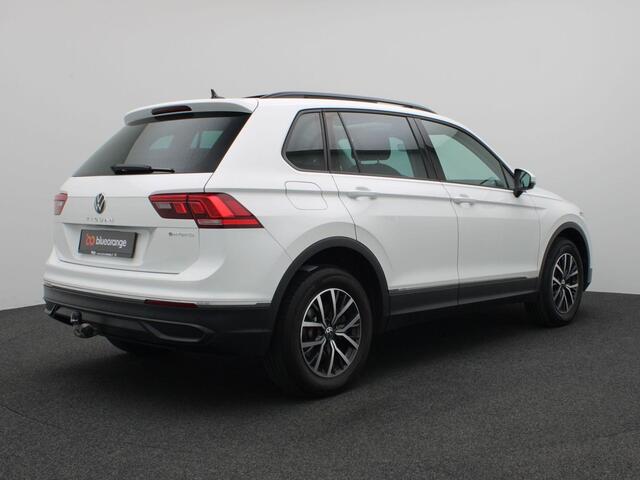 Volkswagen TIGUAN 1.4 TSI Life Business eHybrid 245PK DSG Full led, trekhaak, adaptive cruise, stuur-stoelverwarming, schuif-kanteldak, navigatie, 17" lichtmetaal