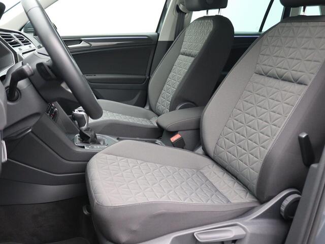 Volkswagen TIGUAN 1.4 TSI eHybrid Life Business 245PK DSG full led, adaptive cruise, achteruitrijcamera, elek. bedienbare achterklep, keyless, lane assist, navigatie, 17" lichtmetaal