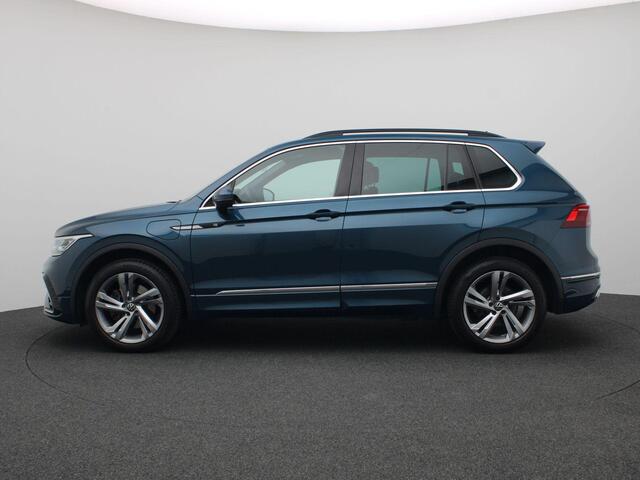 Volkswagen TIGUAN 1.4 TSI eHybrid R-Line Business+ 245PK DSG 360gr. Camera, Winterpakket, Elektr. Achterklep, Keyless, Virtual Cockpit, Matrix-LED Verlichting, Park Assist, 19" LM Velgen