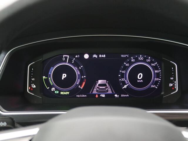 Volkswagen TIGUAN 1.4 TSI eHybrid R-Line Business+ 245PK DSG 360gr. Camera, Winterpakket, Elektr. Achterklep, Keyless, Virtual Cockpit, Matrix-LED Verlichting, Park Assist, 19" LM Velgen