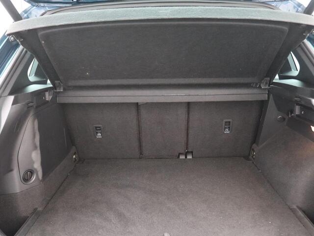 Volkswagen TIGUAN 1.4 TSI eHybrid R-Line Business+ 245PK DSG 360gr. Camera, Winterpakket, Elektr. Achterklep, Keyless, Virtual Cockpit, Matrix-LED Verlichting, Park Assist, 19" LM Velgen