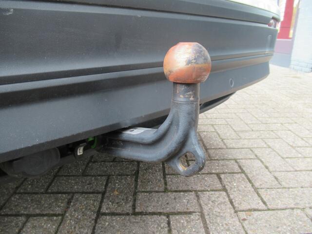 Volkswagen TIGUAN 1.4 TSI Comfortline Business | Clima-Airco | Navigatie | Stoelverwarming | Incl. BOVAG Garantie | Parkeersensoren | Bluetooth |