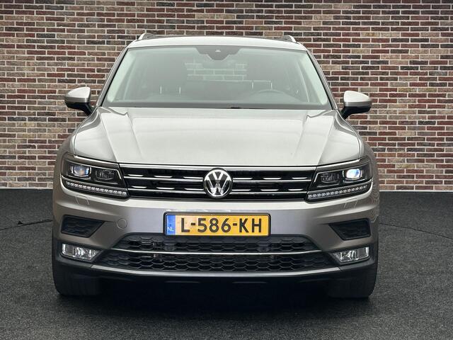 Volkswagen TIGUAN 2.0 TSI 4Motion Highline Virtual DSG 20 inch Leer Trekhaak