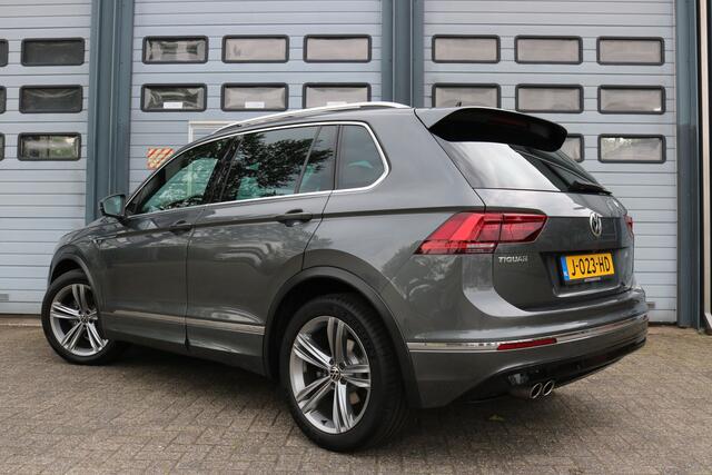Volkswagen TIGUAN 1.5 TSI ACT Highline Business R Panodak Virtuel cockpit Navi Camera Bj:2020