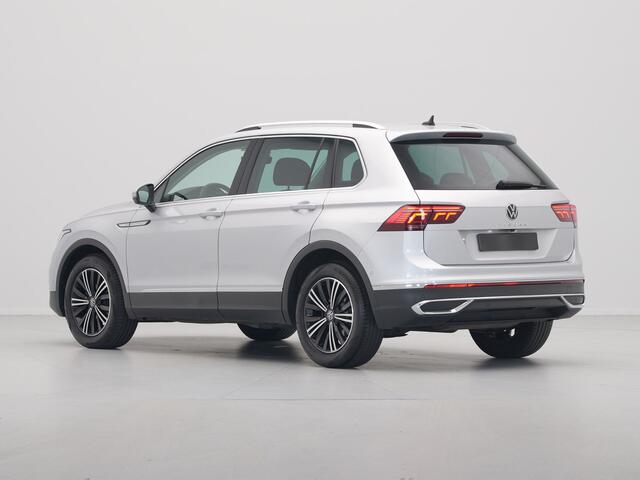 Volkswagen TIGUAN 1.5 TSI 150pk DSG Elegance Matrix Led Navigatie Camera Acc Carplay Side Assist