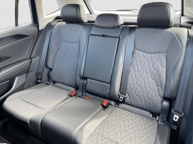 Volkswagen TIGUAN 2.0 TDI 4Motion ACC Navi LED Camera Trekhaak 18 Inch