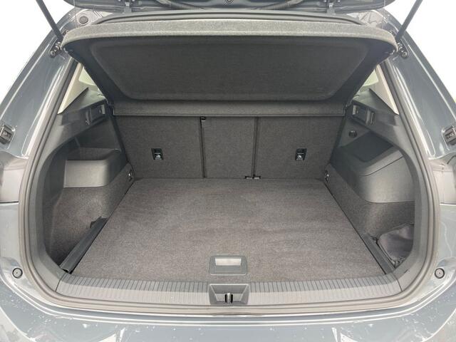 Volkswagen TIGUAN 2.0 TDI 4Motion DSG 193 PK ACC Navi LED Camera Trekhaak 18 Inch