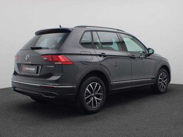 Volkswagen TIGUAN 1.4 life eHybrid 245PK DSG full led, adaptive cruise met travel assist, side assist, keyless, stuur-stoelverwarming, alarm, 17" lichtmetaal