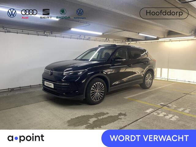 Volkswagen TIGUAN 1.5 eTSI Life Edition 130 pk Automaat (DSG) | Verlengde garantie | Navigatie | Panoramadak | Elektr. trekhaak | Parkeersensoren (Park assist) | Achteruitrijcamera |