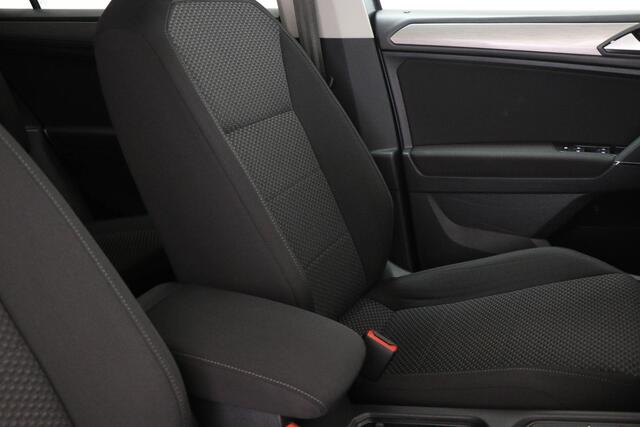 Volkswagen TIGUAN Allspace 1.5 TSI Comfortline Business 7p. | CLIMA | DAB | 18"