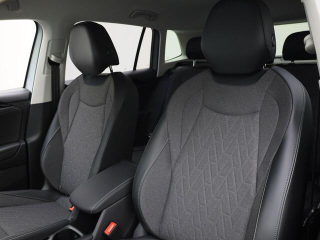 Volkswagen TIGUAN 1.5eHybrid 150kW/204PK Life DSG · App connect · Stoel,-stuur, & achterbank verwarming · Parkeersensoren + camera · Garantie tot januari 2027