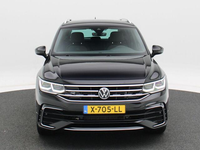 Volkswagen TIGUAN 1.4 TSi 145 Pk eHybrid R-Line Business Automaat | Trekhaak | LED | Stoel en Stuur Verwarming | Adaptive Cruise | Carplay | Navigatiesysteem | Parkeersensoren | Camera | Elektrische Achterklep | 20 Inch | 30.380 Km!!