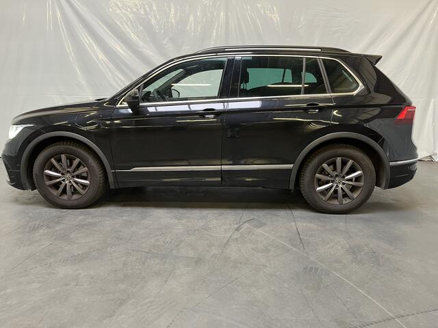 Volkswagen TIGUAN 1.4 TSI eHybrid R-Line / AUTOMAAT/ 245 PK/ ELEKTR. TREKHAAK/ 2X R-LINE/ RIJ-MODI/ DAB/ CLIMA/ STOEL-STUUR VERWARM./ BLUETOOTH/ APP-CONNECT/ DIGITAL DASH/ NAVI/ MATRIX