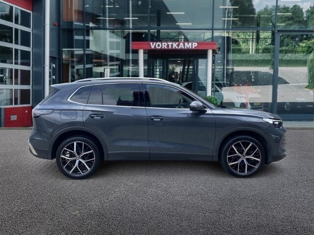 Volkswagen TIGUAN 1.5 TSI EHYBRID ELEGANCE PANO-DAK/360-CAMERA/TREKHAAK/NAVI/CARPLAY/ACC/