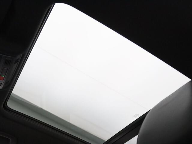 Volkswagen TIGUAN 150pk TSI R-Line Business+ Automaat Camera | Adapt. Cruise | Navi | Parkeersens. v+a | Stoelverw. | Panoramadak