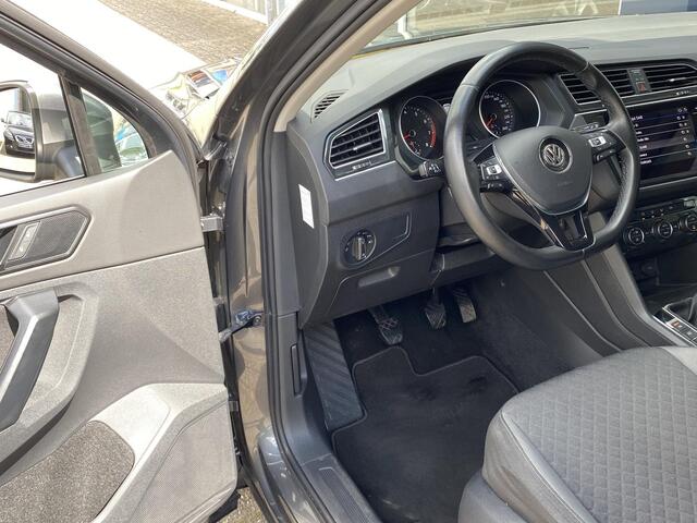 Volkswagen TIGUAN 1.4 TSI Comfortline Business / NL-Auto / Adaptieve Cruise-Control / Climate-Control / Apple-Carplay & Android-Auto / DAB Radio-Bluetooth / Navi / LED / Armsteun V+A / Getint-Glas / PDC V+A / 17'' LMV / ENZ.